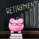 piggy wearing glasses teaching a class on retirement 